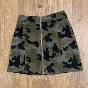 H&M zip up denim camo print skirt